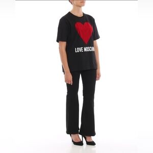 Love Moschino - Flock heart black over T-shirt (size 6)